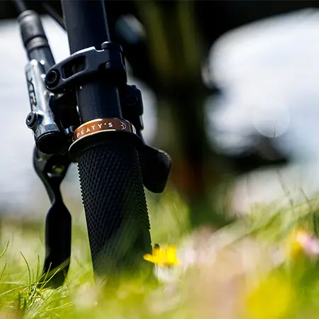 Peaty's Monarch Grip Lockrings